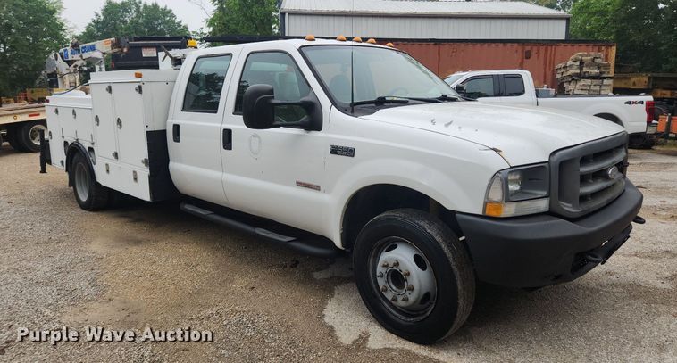 image for item LX9567 2003 Ford F550 Super Duty XL  Crew Cab utility / service truck