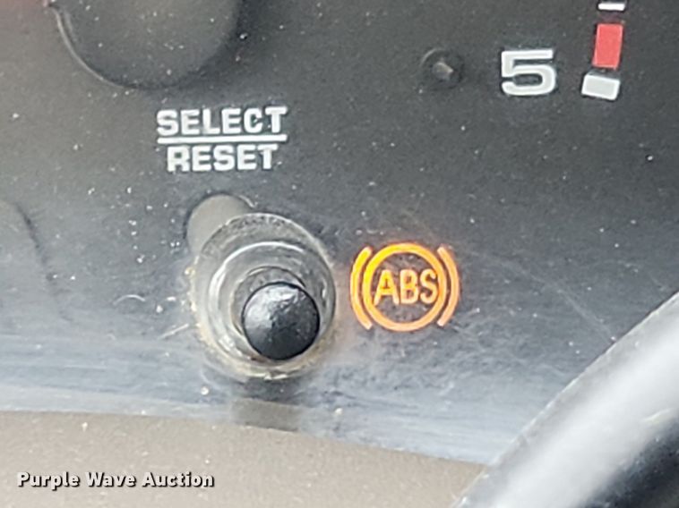 image for item LX9567 2003 Ford F550 Super Duty XL  Crew Cab utility / service truck