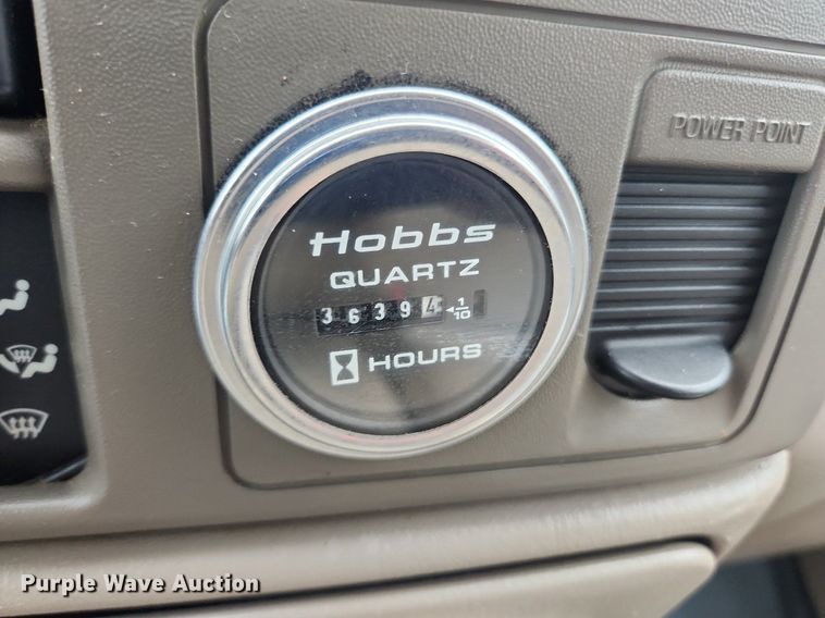 image for item LX9567 2003 Ford F550 Super Duty XL  Crew Cab utility / service truck