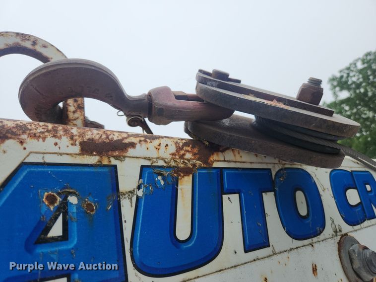 image for item LX9567 2003 Ford F550 Super Duty XL  Crew Cab utility / service truck