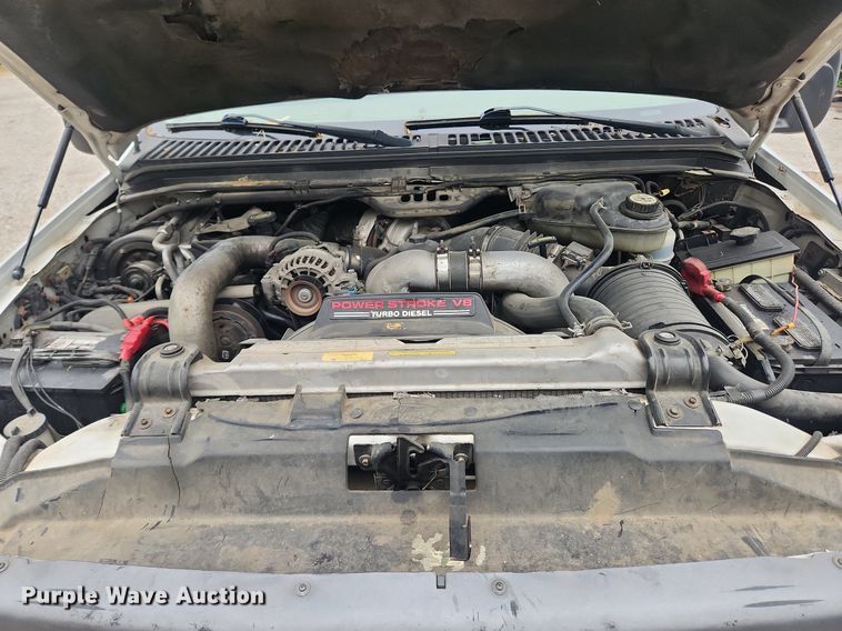 image for item LX9567 2003 Ford F550 Super Duty XL  Crew Cab utility / service truck