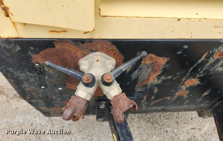 image for item LX9572 2000 Atlas Copco XAS96  air compressor