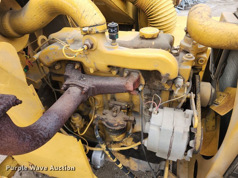 image for item LX9573 Vermeer 1600A  wood chipper