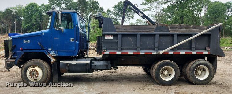 image for item LX9574 1994 White GMC Autocar  dump truck
