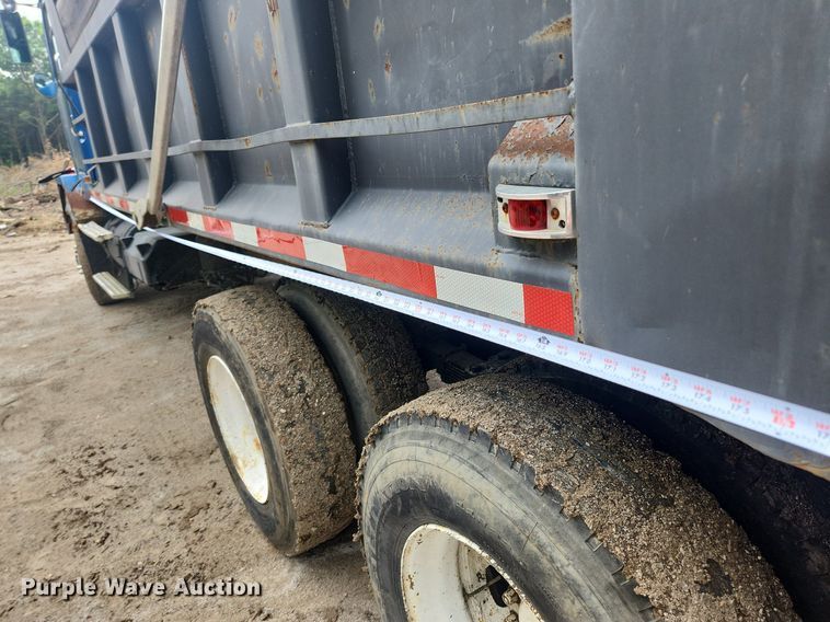 image for item LX9574 1994 White GMC Autocar  dump truck