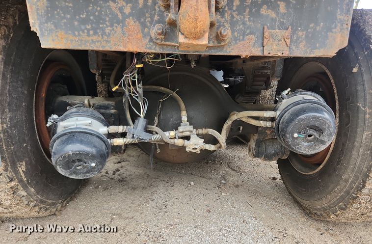 image for item LX9574 1994 White GMC Autocar  dump truck