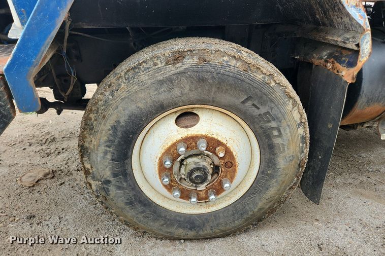 image for item LX9574 1994 White GMC Autocar  dump truck