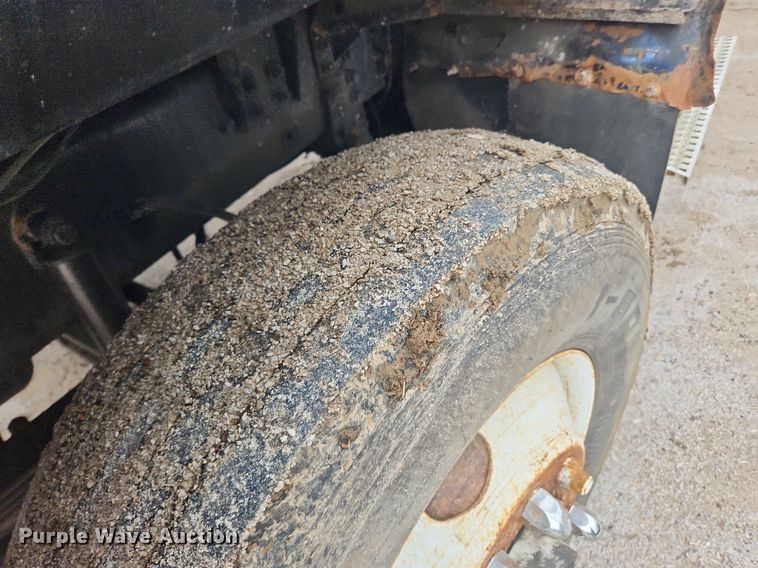 image for item LX9574 1994 White GMC Autocar  dump truck