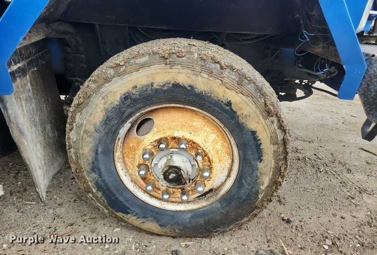 image for item LX9574 1994 White GMC Autocar  dump truck