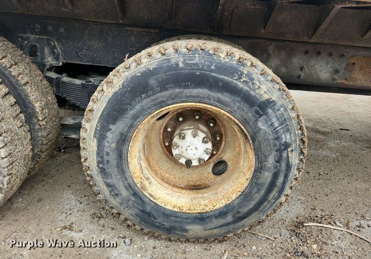 image for item LX9574 1994 White GMC Autocar  dump truck