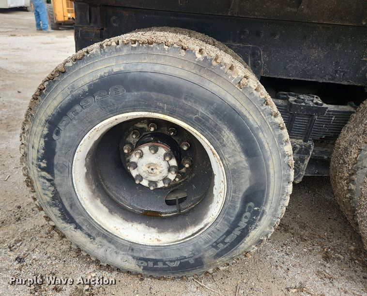 image for item LX9574 1994 White GMC Autocar  dump truck