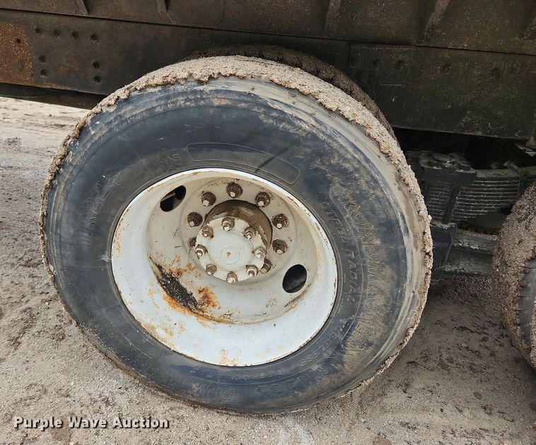 image for item LX9574 1994 White GMC Autocar  dump truck