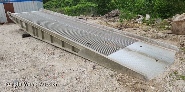 image for item LX9578 B+P Manufacturing  aluminum loading ramp