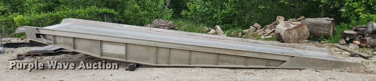 image for item LX9578 B+P Manufacturing  aluminum loading ramp