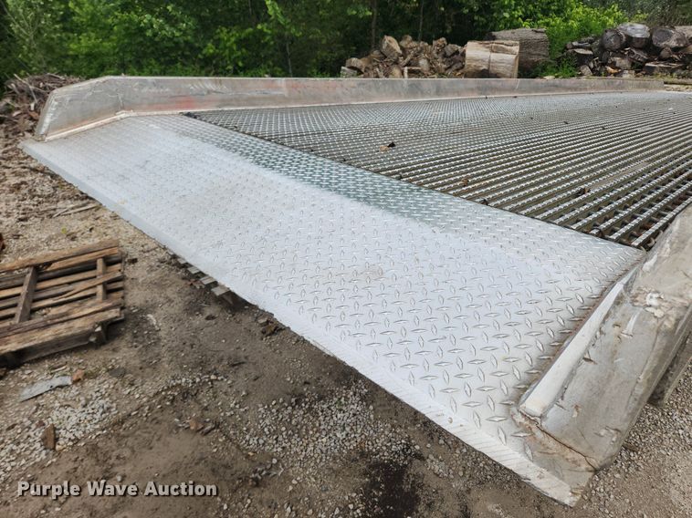 image for item LX9578 B+P Manufacturing  aluminum loading ramp