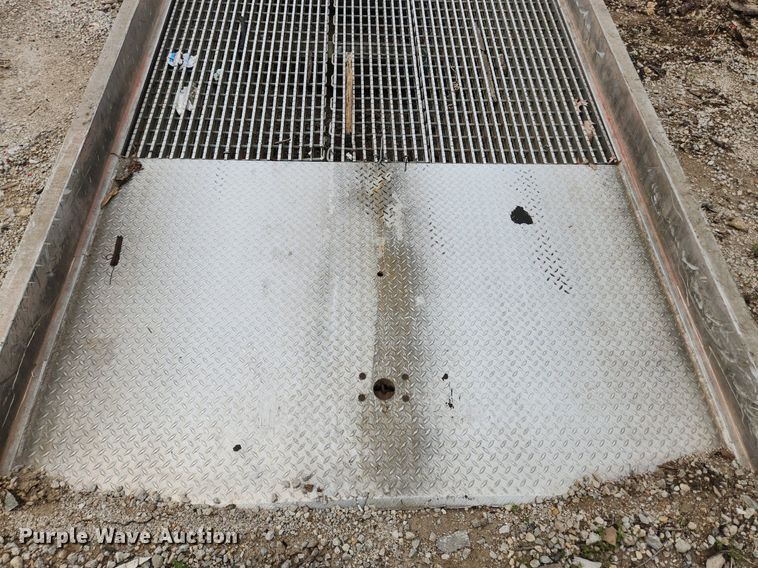 image for item LX9578 B+P Manufacturing  aluminum loading ramp