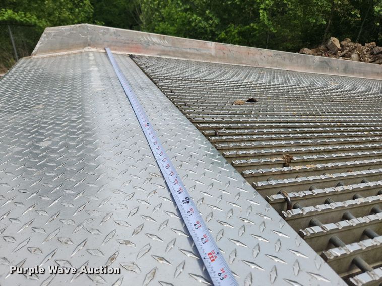 image for item LX9578 B+P Manufacturing  aluminum loading ramp