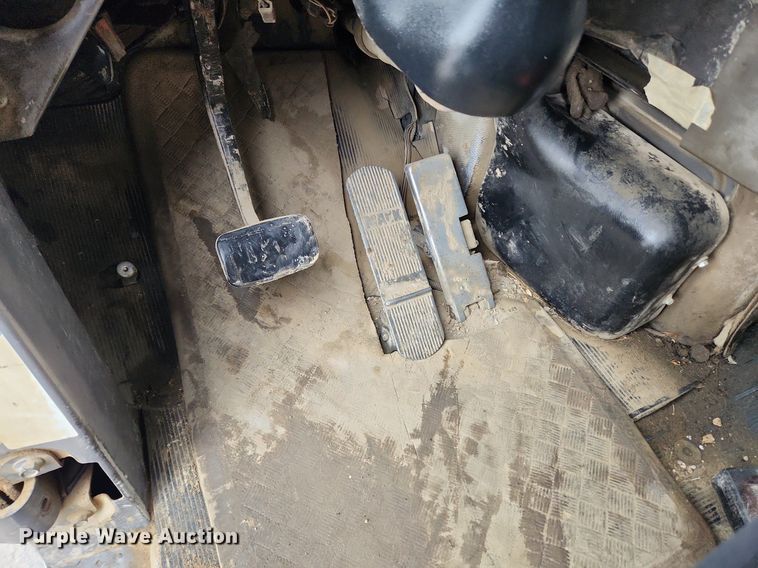 image for item LX9579 1999 Mack DM690S  dump truck