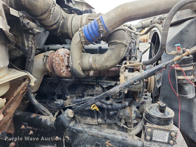 image for item LX9579 1999 Mack DM690S  dump truck