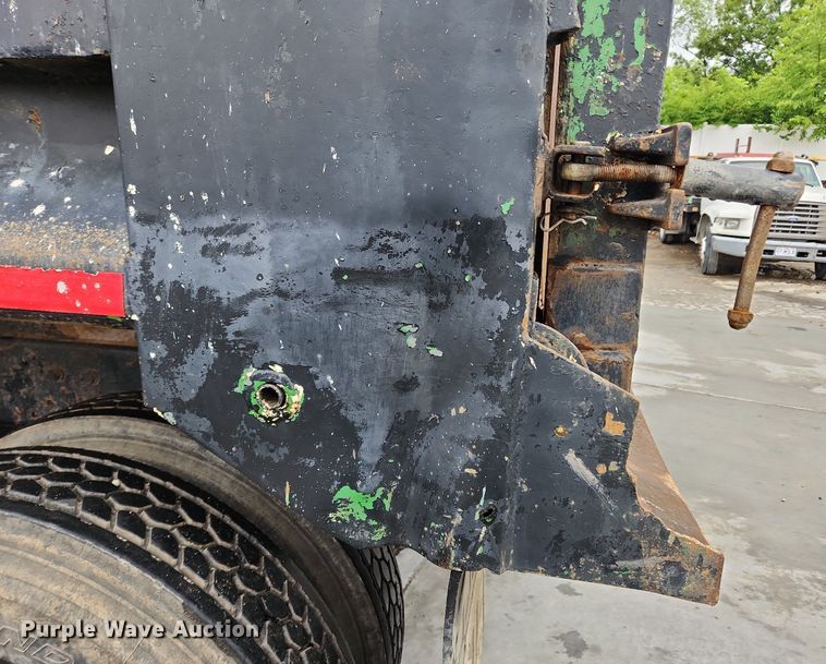 image for item LX9579 1999 Mack DM690S  dump truck