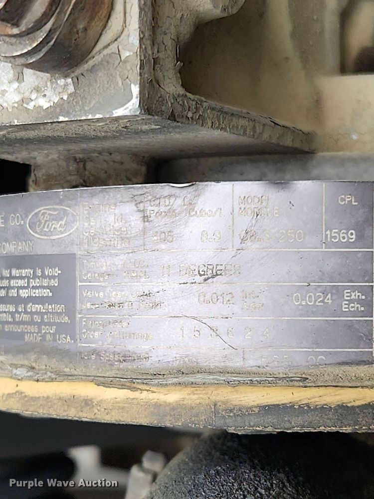 image for item LX9580 1995 Ford LNT8000  dump truck