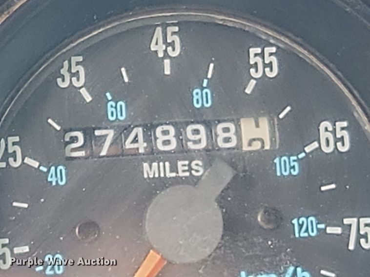 image for item LX9581 1999 Mack DM690S  dump truck