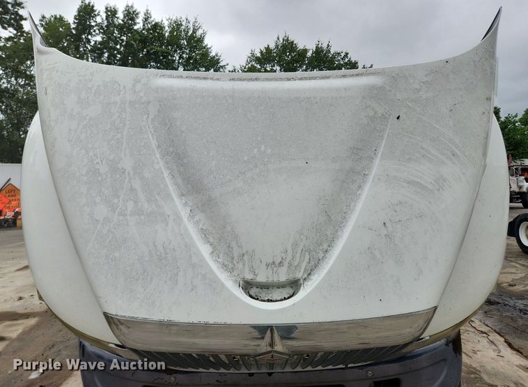 image for item LX9583 2003 International 4300  dump flatbed truck