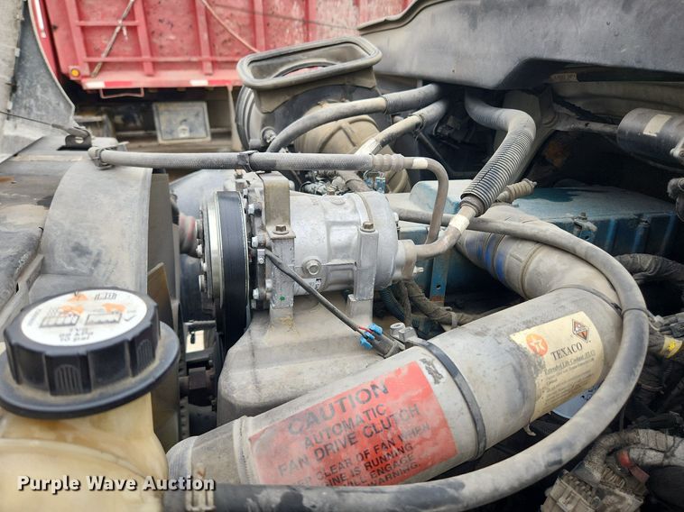 image for item LX9583 2003 International 4300  dump flatbed truck