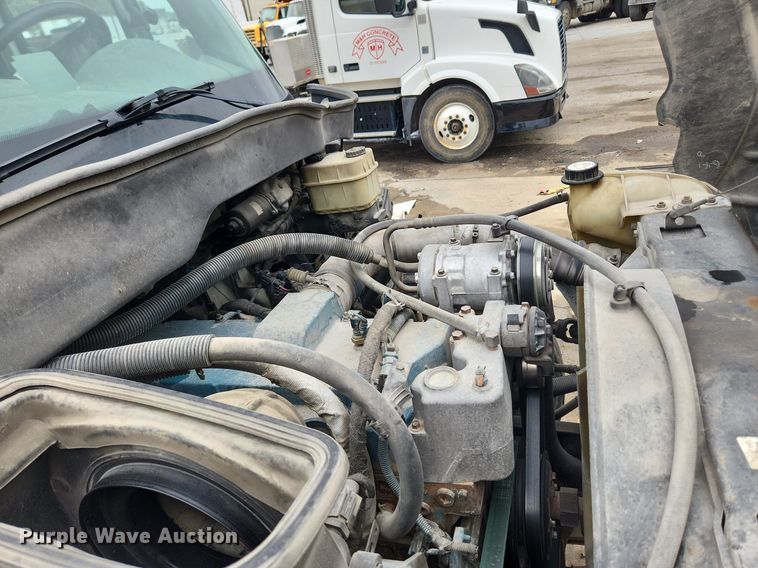 image for item LX9583 2003 International 4300  dump flatbed truck