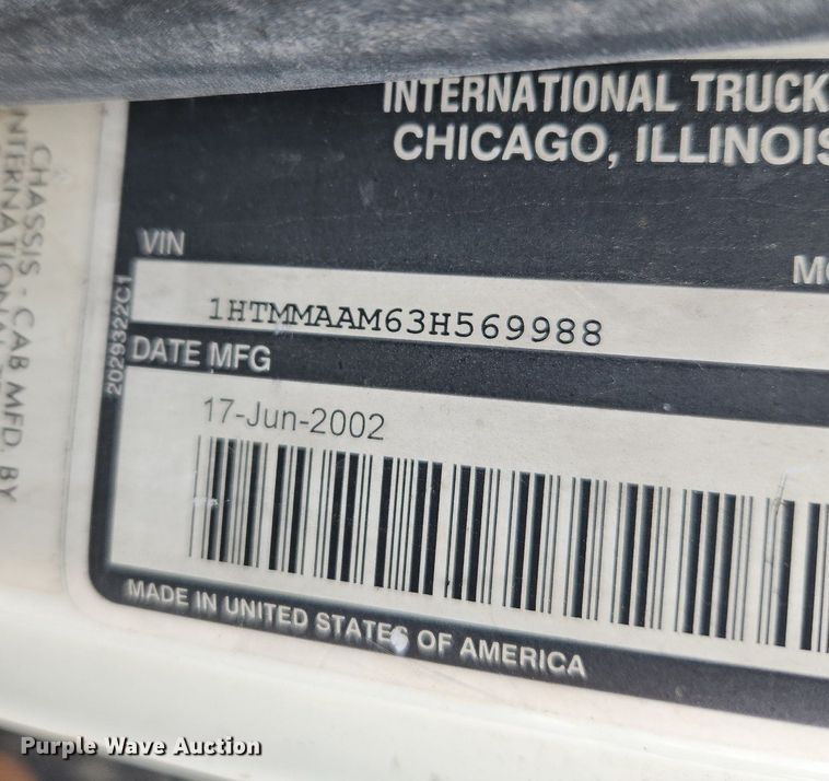 image for item LX9583 2003 International 4300  dump flatbed truck