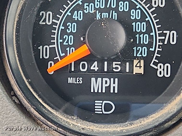 image for item LX9584 1991 Mack RD690S  dump truck