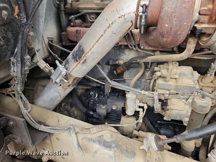 image for item LX9584 1991 Mack RD690S  dump truck