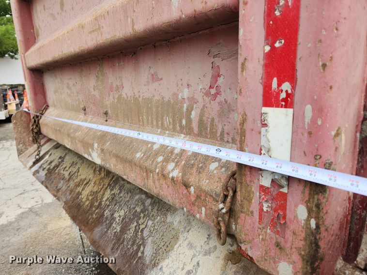 image for item LX9584 1991 Mack RD690S  dump truck