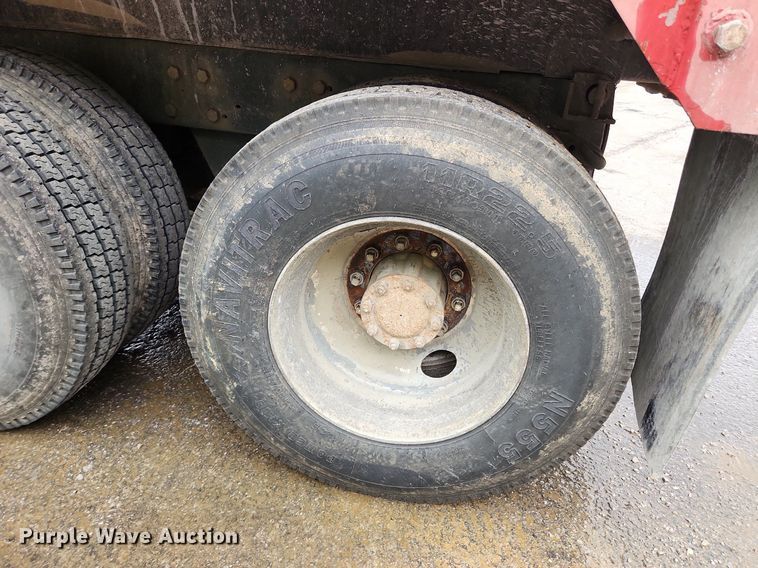 image for item LX9584 1991 Mack RD690S  dump truck