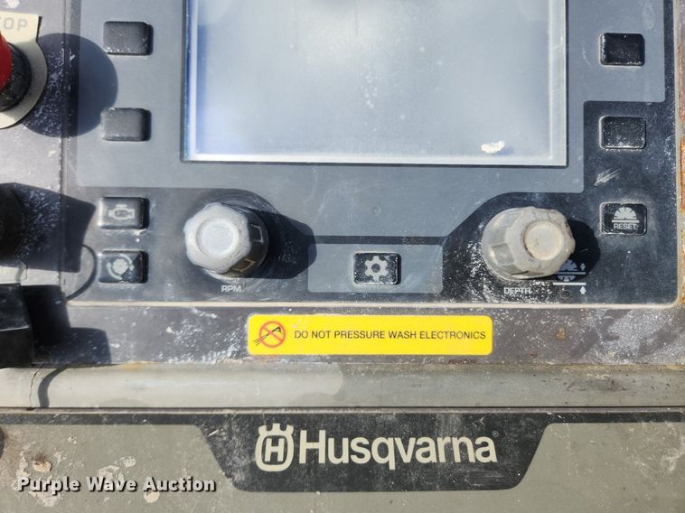 image for item LX9587 Husqvarna FS7000D  concrete saw