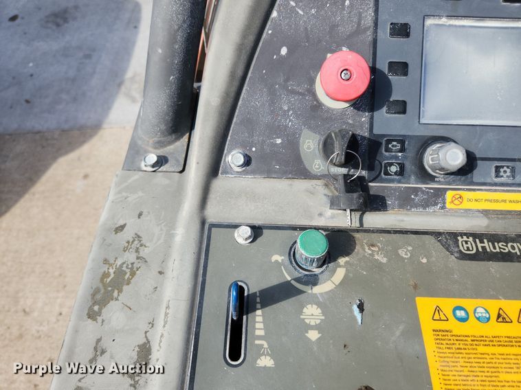 image for item LX9587 Husqvarna FS7000D  concrete saw