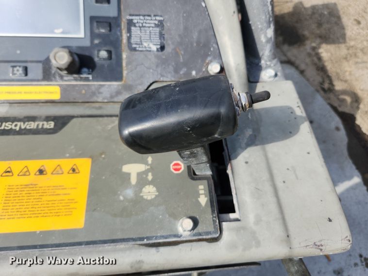 image for item LX9587 Husqvarna FS7000D  concrete saw