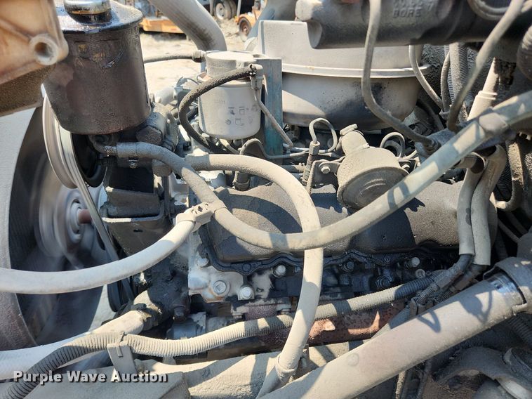 image for item LX9589 1991 International 4600  flatbed truck