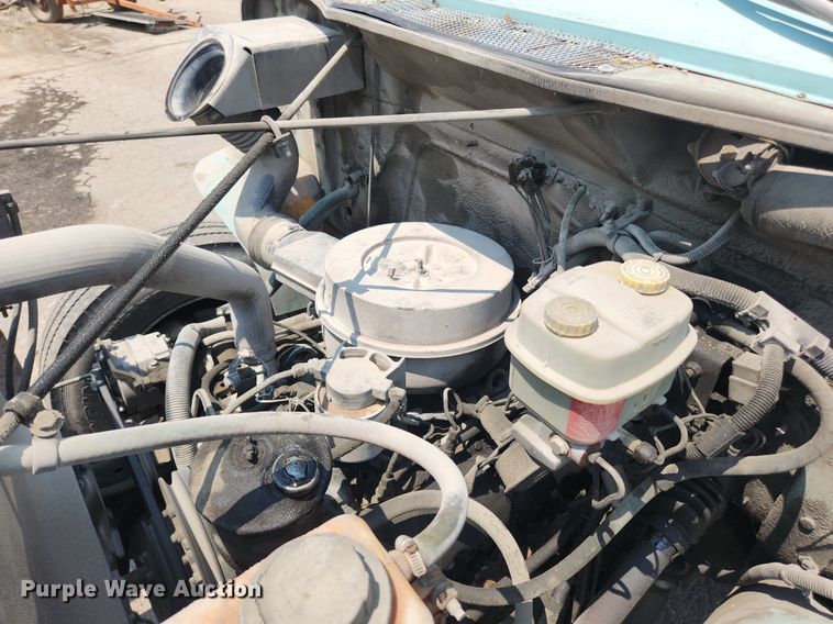 image for item LX9589 1991 International 4600  flatbed truck