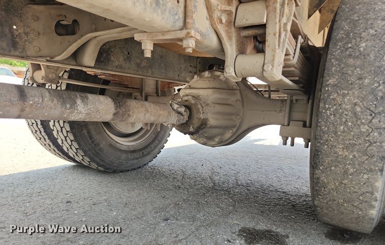 image for item LX9589 1991 International 4600  flatbed truck