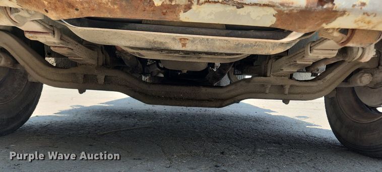 image for item LX9589 1991 International 4600  flatbed truck