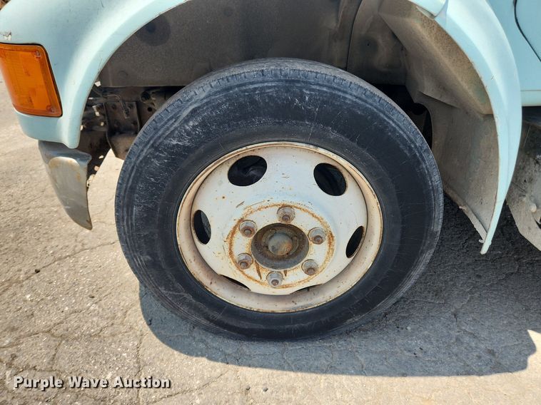 image for item LX9589 1991 International 4600  flatbed truck