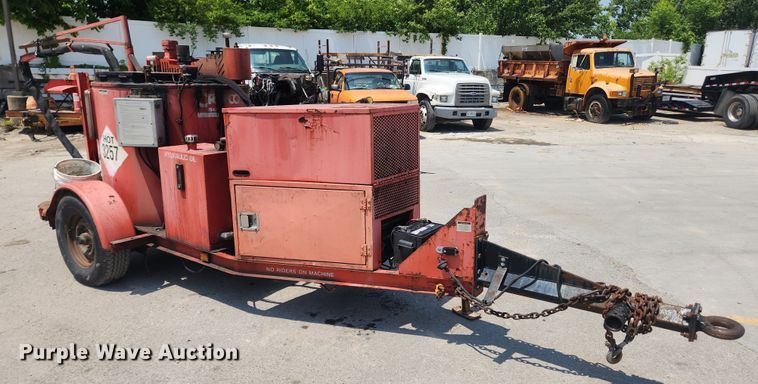 image for item LX9590 2002 Crafco SS125  pothole patcher