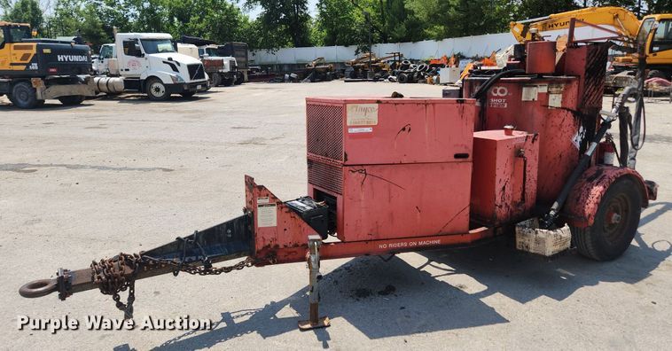 image for item LX9590 2002 Crafco SS125  pothole patcher