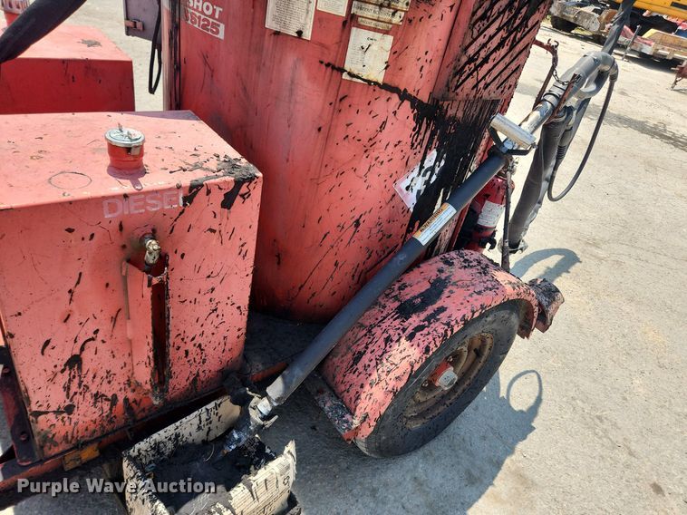 image for item LX9590 2002 Crafco SS125  pothole patcher