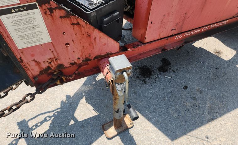 image for item LX9590 2002 Crafco SS125  pothole patcher