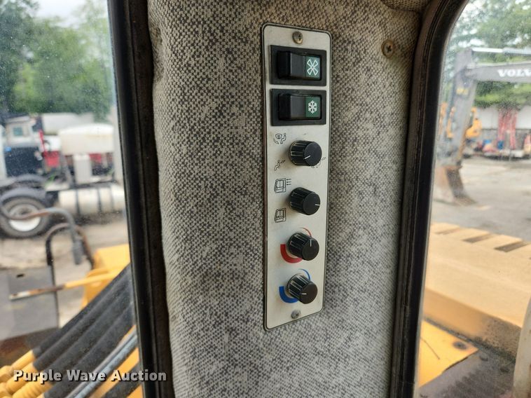 image for item LX9591 Liebherr A312  wheeled excavator