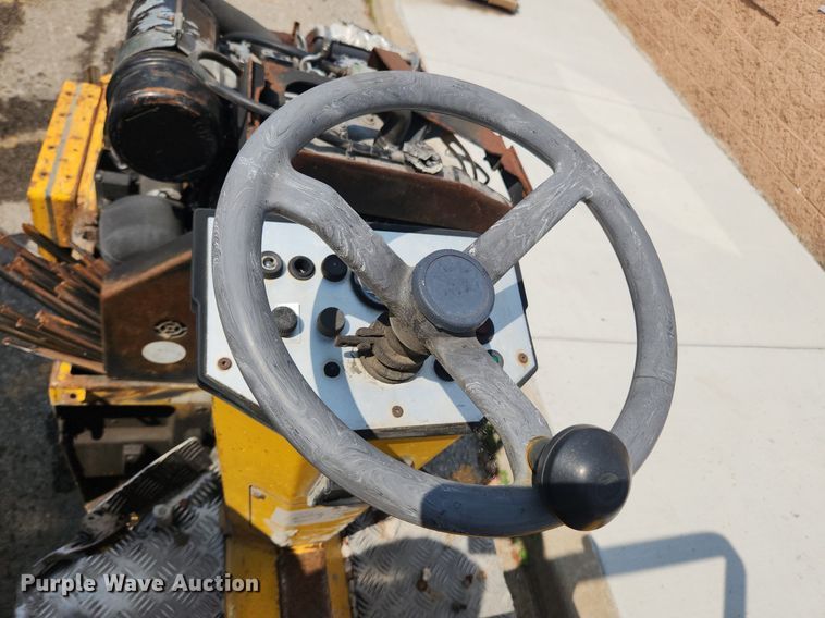 image for item LX9592 1999 Rammax CH4900  double drum vibratory roller