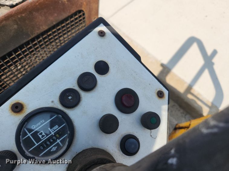 image for item LX9592 1999 Rammax CH4900  double drum vibratory roller