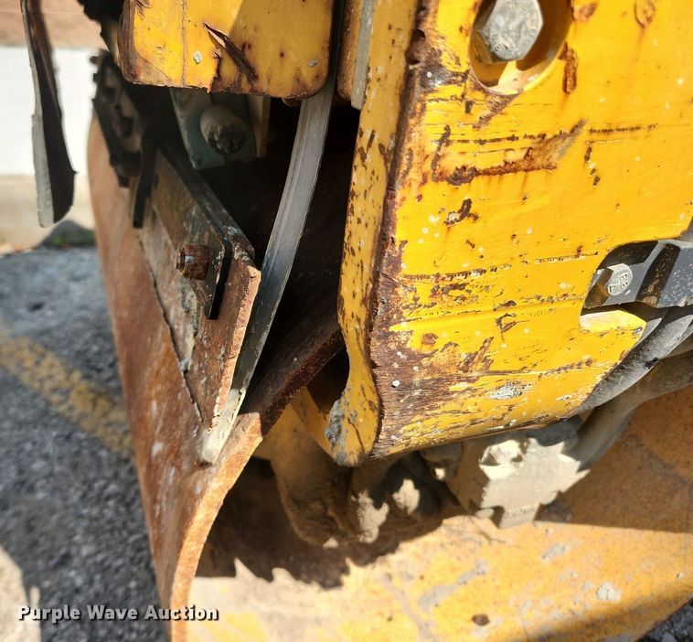 image for item LX9592 1999 Rammax CH4900  double drum vibratory roller